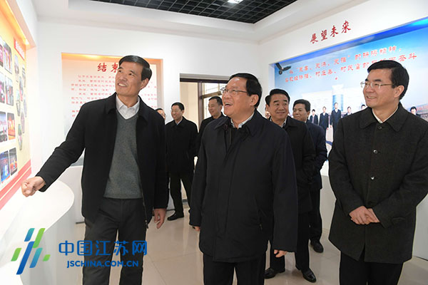 要闻要论 > 正文    12月19日,省委书记李强在连云港赣榆区柘汪镇西棘