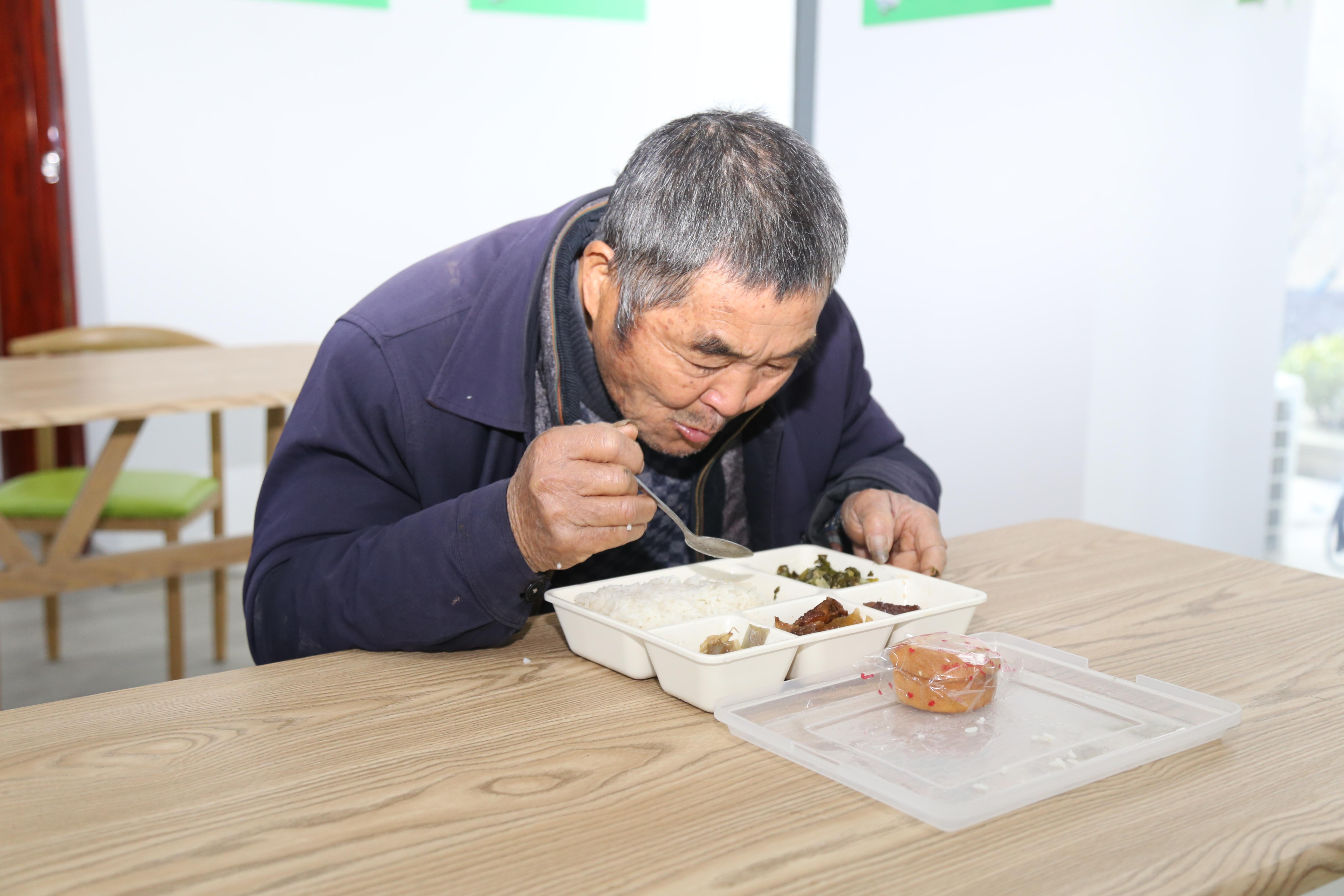 南京高淳古柏街道联合村助餐服务让老年人不再吃饭难