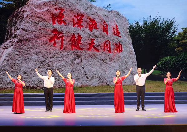 诗朗诵《感知信仰的力量 与时代同行》.jpg