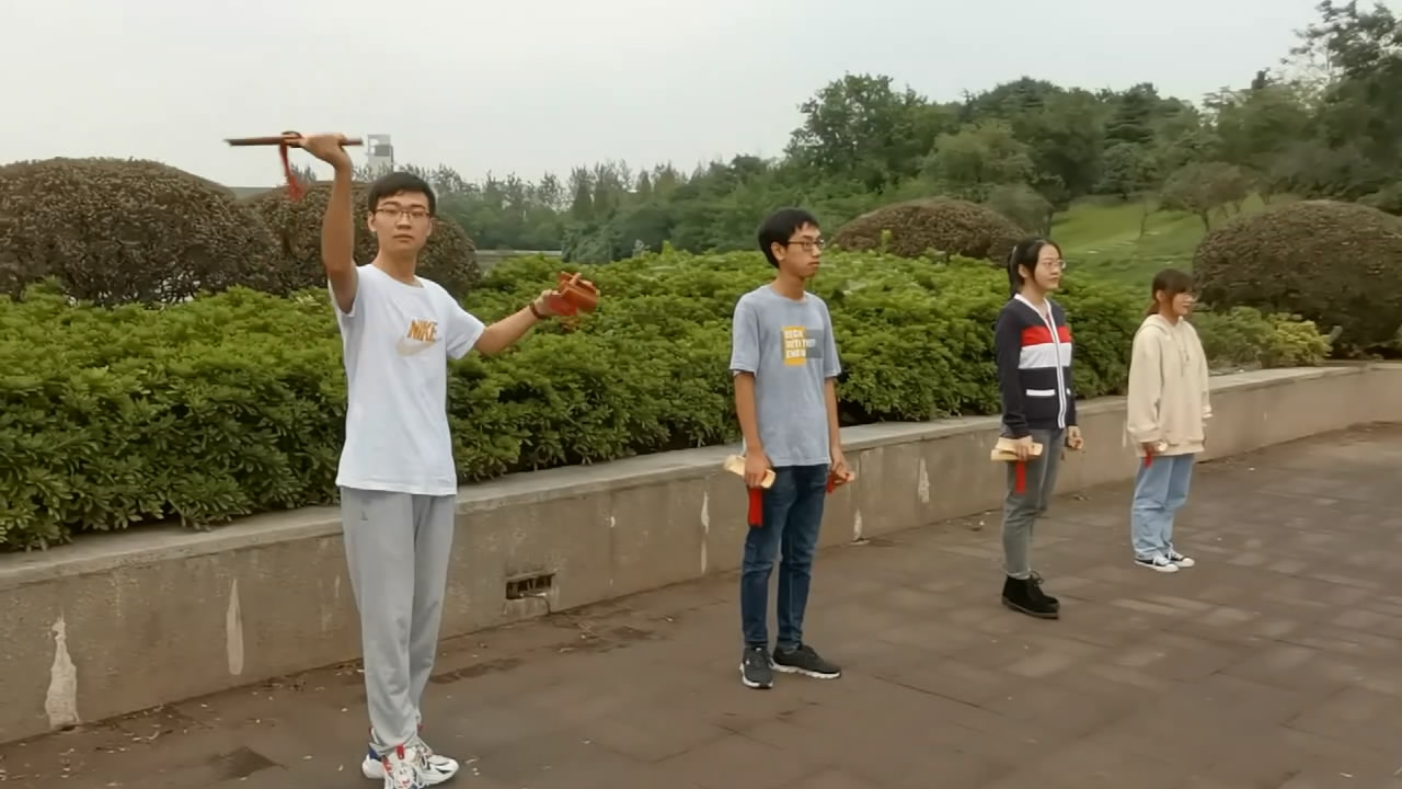 南师大100.jpg